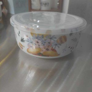 Winnie the Pooh Medium Container